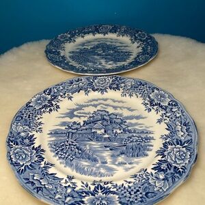 English Village By Salem China Co. Olde Staffordshire Dinner Plate set of 2